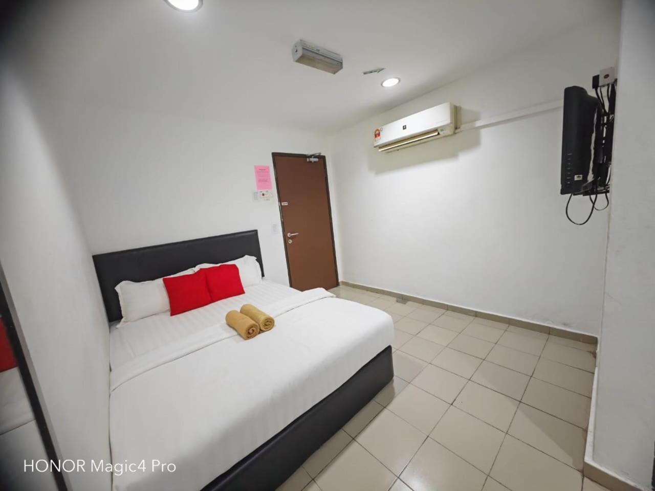 Melawati Ria Hotel Kuala Selangor Exterior foto